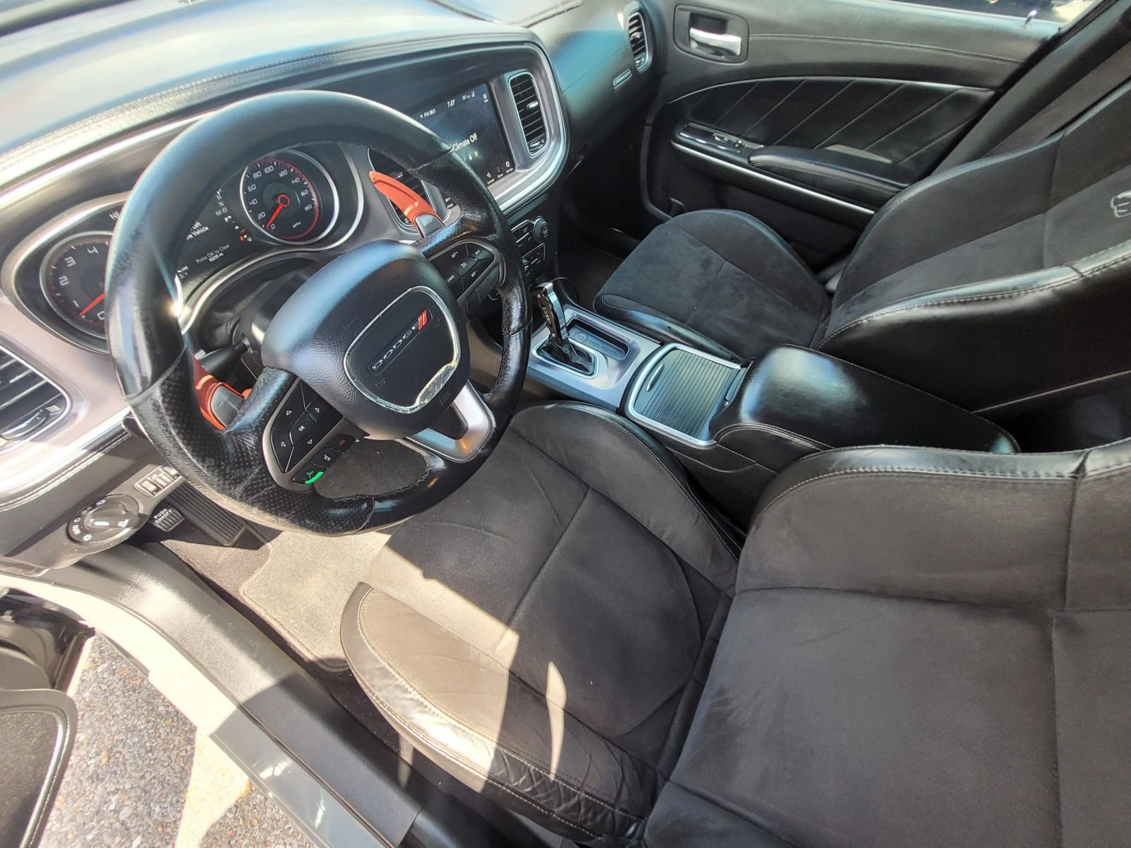 Used 2019 Dodge Charger Scat Pack w/ Dynamics Package RWD image 21