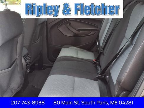 Used 2017 Ford Escape SE image 14