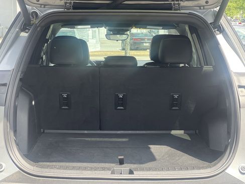 Used 2025 Chevrolet Equinox LT w/ Convenience Package II FWD image 19