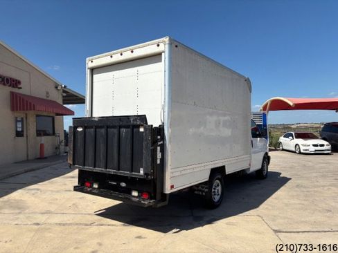 Used 2016 GMC Savana 3500 RWD image 7