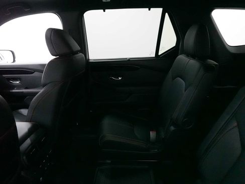 Certified 2025 Honda Pilot TrailSport image 27