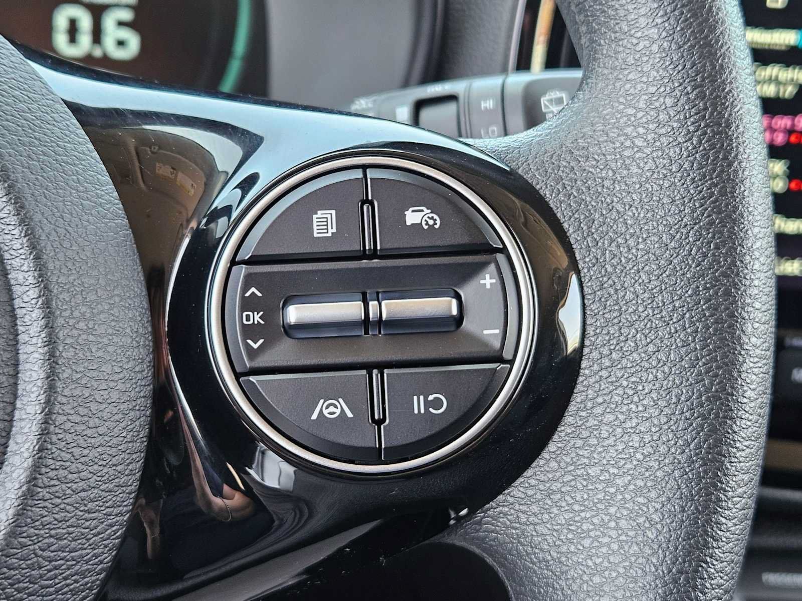 Certified 2023 Kia Soul S FWD image 21