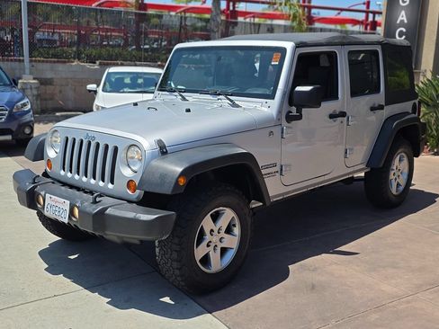 Used 2010 Jeep Wrangler Unlimited Sport AWD/4WD image 4