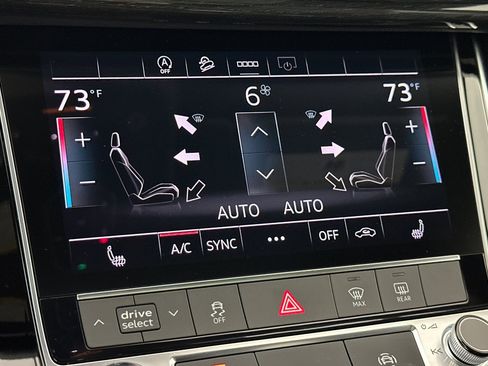 Used 2025 Audi Q8 Premium w/ Black Optic Package image 20