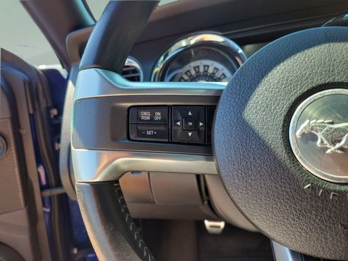 Used 2013 Ford Mustang GT Premium RWD image 21