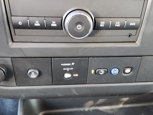 New 2025 Chevrolet Express 3500 w/ Power Convenience Package image 19