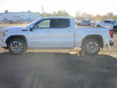 New 2026 GMC Sierra 1500 Denali image 10