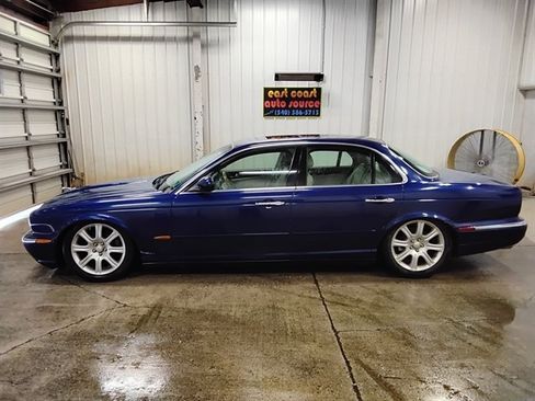 Used 2004 Jaguar XJ8 RWD image 5