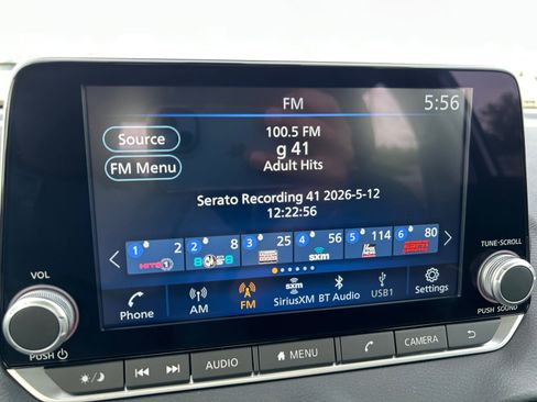 Used 2025 Nissan Sentra SR w/ SR Premium Package FWD image 15