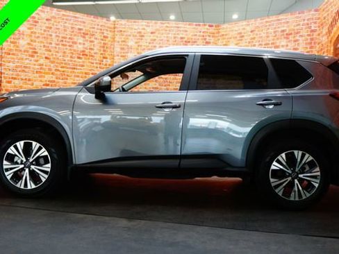 Certified 2023 Nissan Rogue SV w/ SV Premium B Package AWD/4WD image 4
