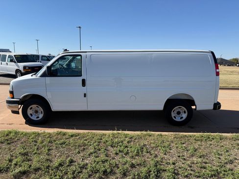 New 2025 GMC Savana 2500 Extended w/ Driver Convenience Package image 6