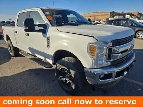 Used 2019 Ford F250 XLT w/ XLT Value Package image 1