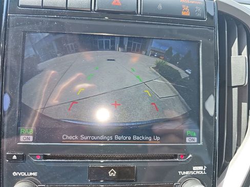 Used 2019 Subaru Ascent Limited AWD/4WD image 26