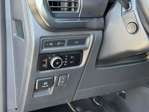 Used 2023 Ford F150 Lariat w/ Equipment Group 502A High image 10