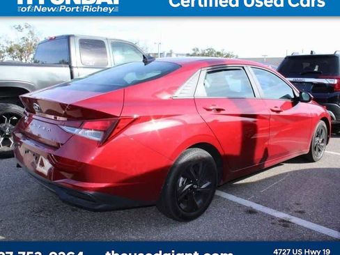 Certified 2023 Hyundai Elantra SEL image 3