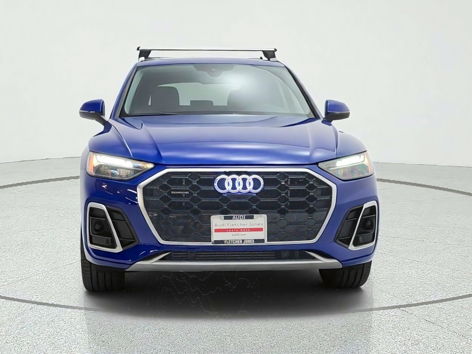Used 2024 Audi Q5 e Premium Plus w/ Premium Plus Package AWD/4WD image 2
