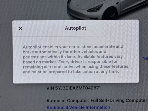 Used 2021 Tesla Model 3 Standard Range Plus image 40