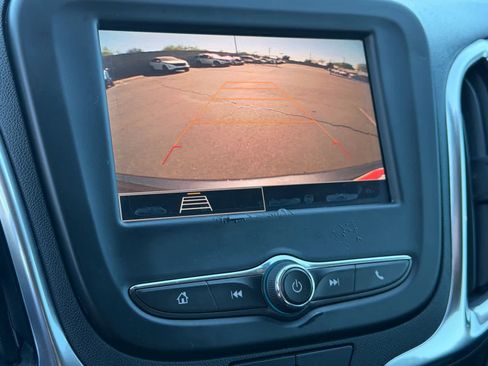 Used 2022 Chevrolet Equinox LT image 24