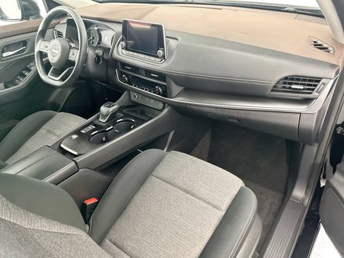 Used 2023 Nissan Rogue SV FWD image 15