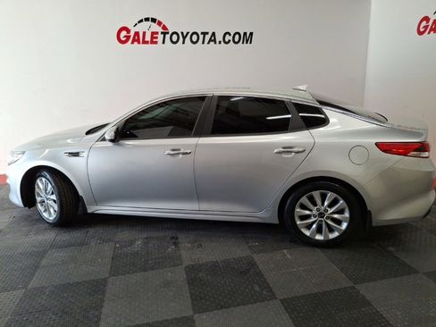 Used 2018 Kia Optima LX w/ 17" Alloy Wheels Package image 7
