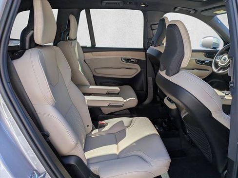 Certified 2026 Volvo XC90 B6 Plus w/ Protection Package AWD/4WD image 22
