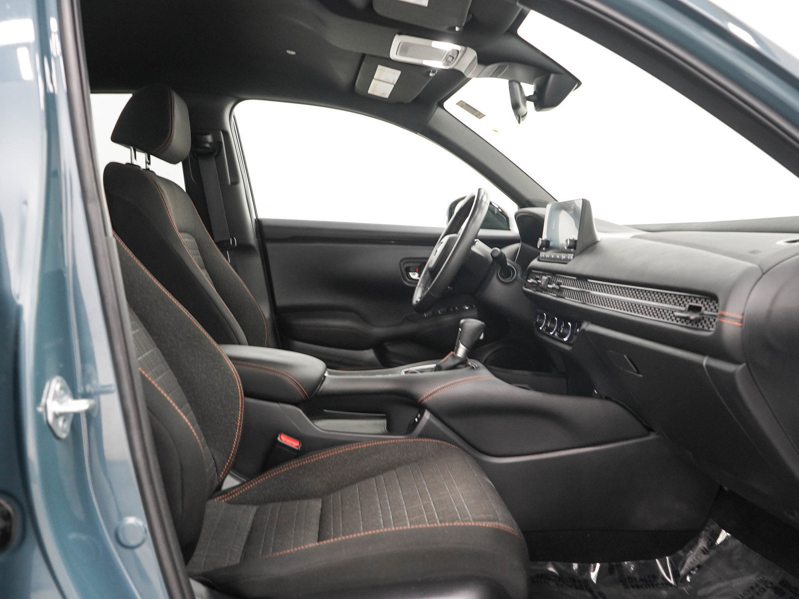 Used 2024 Honda HR-V Sport image 12