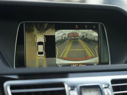 Used 2016 Mercedes-Benz E 350 Sedan image 28