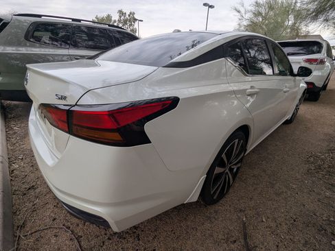 Used 2019 Nissan Altima 2.5 SR image 3