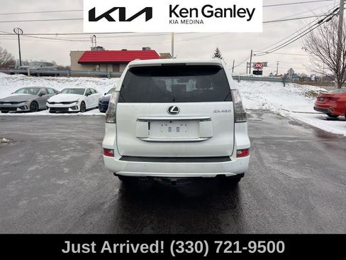 Used 2021 Lexus GX 460 Premium w/ Premium Package image 6