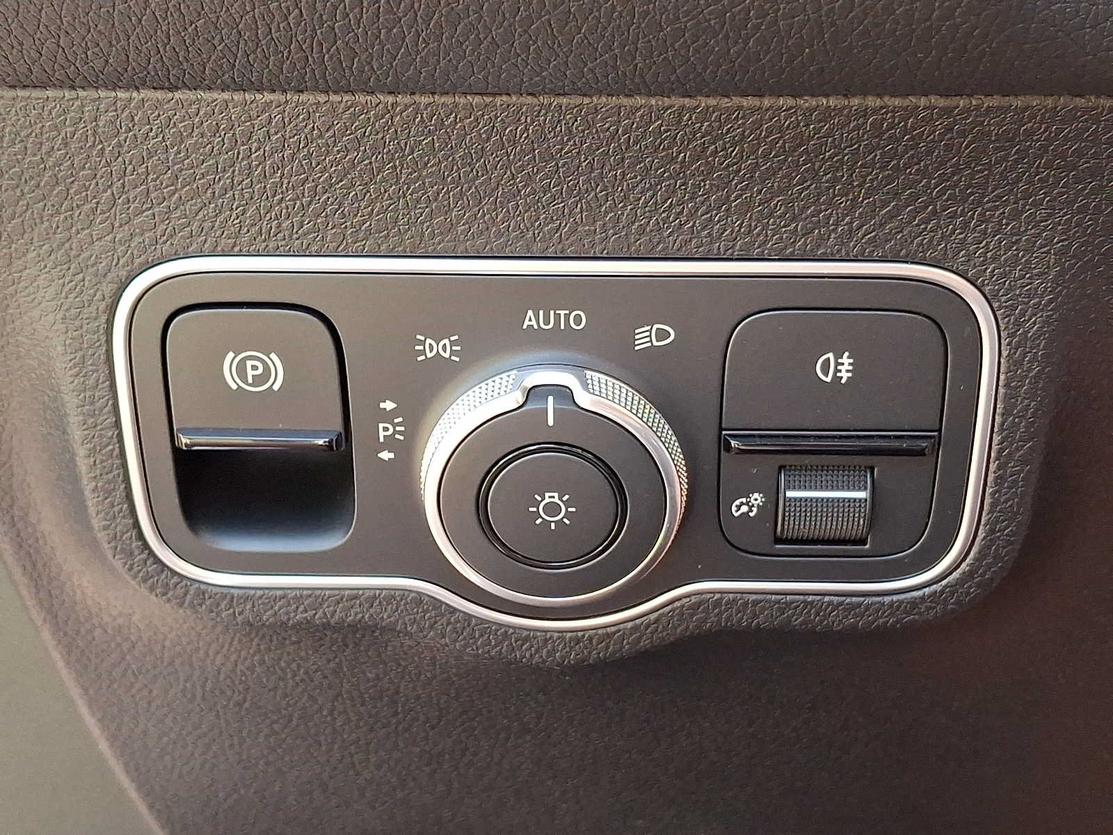 Used 2026 Mercedes-Benz GLB 35 AMG 4MATIC image 22