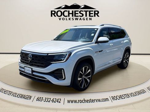 Used 2024 Volkswagen Atlas SEL Premium R-Line AWD/4WD image 2