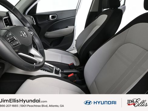 Certified 2023 Hyundai Venue SEL w/ Cargo Package image 6