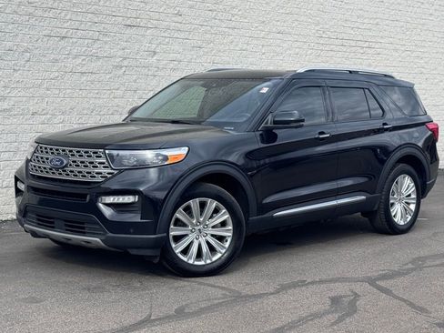 Certified 2022 Ford Explorer Limited w/ Equipment Group 301A AWD/4WD image 2