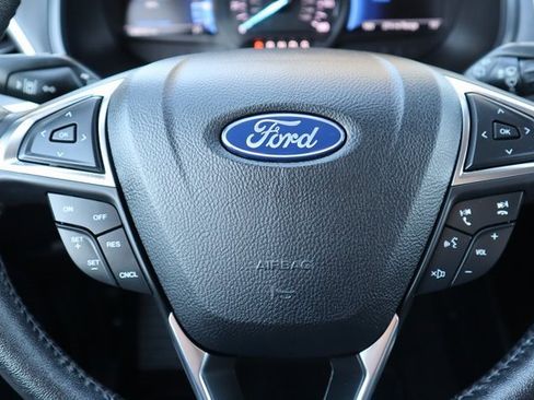 Certified 2022 Ford Edge SEL w/ Convenience Package image 33