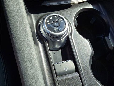 Used 2025 Ford Explorer Active w/ Active Comfort Package image 15