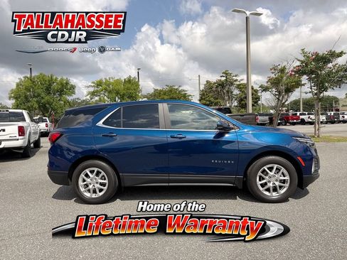 Used 2022 Chevrolet Equinox LT FWD image 2