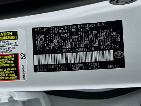 Used 2025 Toyota Camry SE w/ Multimedia Upgrade Package image 32