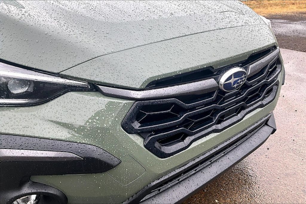 Used 2024 Subaru Crosstrek 2.5i Limited w/ Crosstrek Mirror Package AWD/4WD image 32