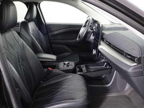 Used 2022 Ford Mustang Mach-E Select AWD/4WD image 18