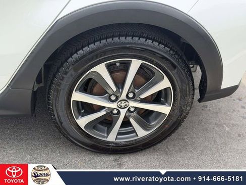 Used 2019 Toyota Prius C w/ Carpet Mat Package FWD image 11