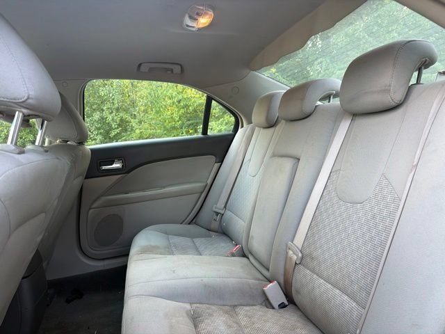 Used 2010 Ford Fusion S FWD image 13