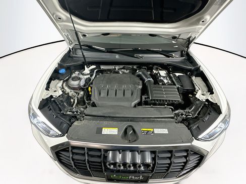 Used 2025 Audi Q3 2.0T Premium AWD/4WD image 33