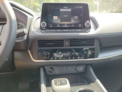 New 2026 Nissan Rogue SV w/ Cold Weather Package FWD image 9
