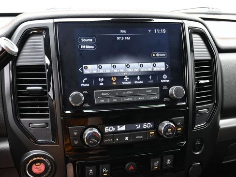 Used 2021 Nissan Titan PRO-4X w/ Pro-4x Convenience Package AWD/4WD image 14