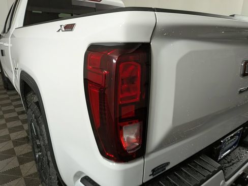 Used 2026 GMC Sierra 1500 Elevation AWD/4WD image 11