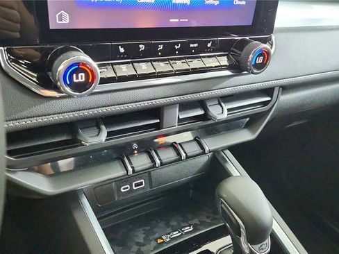 Used 2026 Chevrolet Colorado LT w/ LT Convenience Package image 42