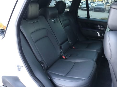 Used 2020 Land Rover Range Rover HSE image 40