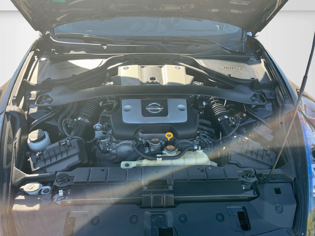 Used 2020 Nissan 370Z Touring Sport RWD image 28