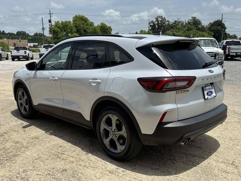 Used 2025 Ford Escape ST-Line FWD image 5