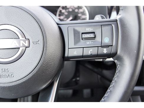 Certified 2025 Nissan Pathfinder SV FWD image 21